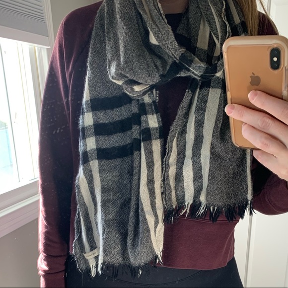 Authentic Burberry Scarf - Picture 3 of 4